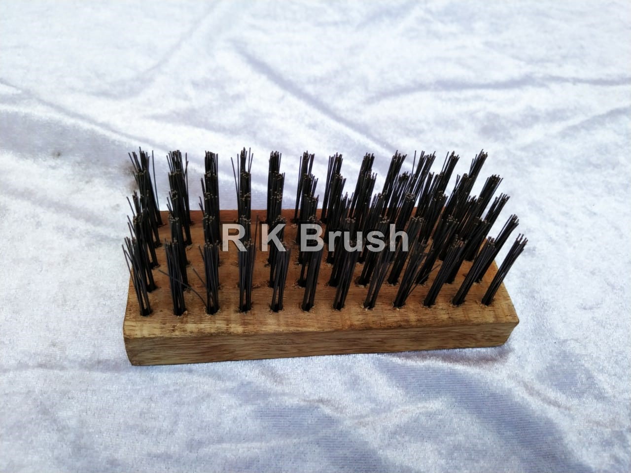 wooden handle Steel Wire brush (hard) type 1
